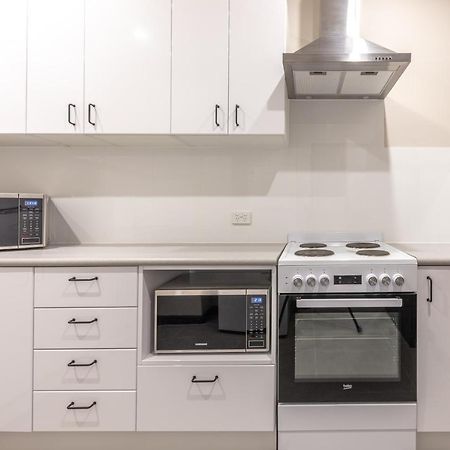 Lakemba Hotel Sydney Bagian luar foto