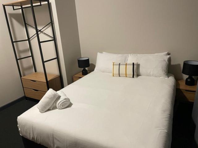Lakemba Hotel Sydney Bagian luar foto
