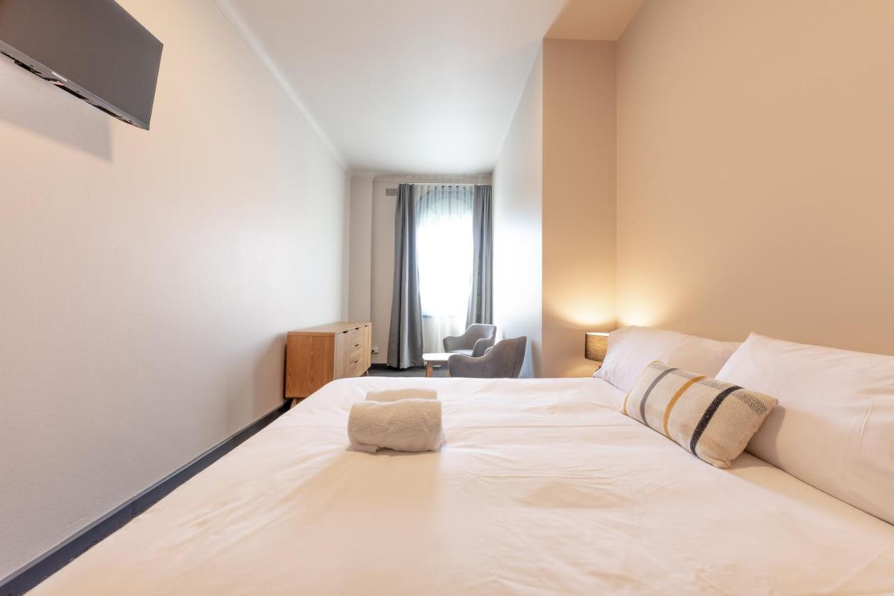 Lakemba Hotel Sydney Bagian luar foto