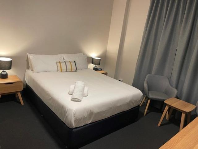 Lakemba Hotel Sydney Bagian luar foto